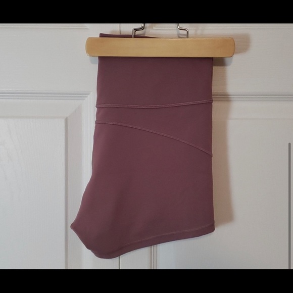 Lululemon shorts - Picture 3 of 3